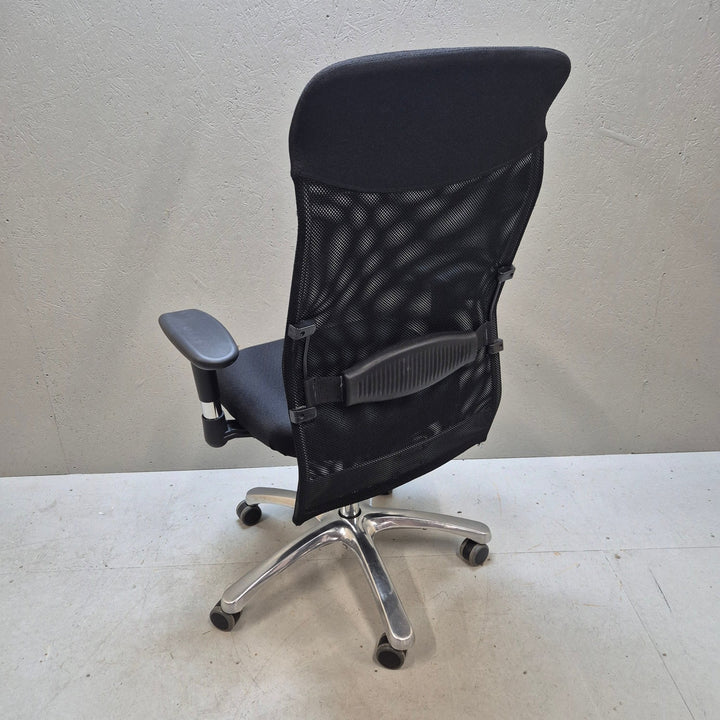 Svart Ergonomisk Kontorsstol med Armstöd - Homy Secondhand Online