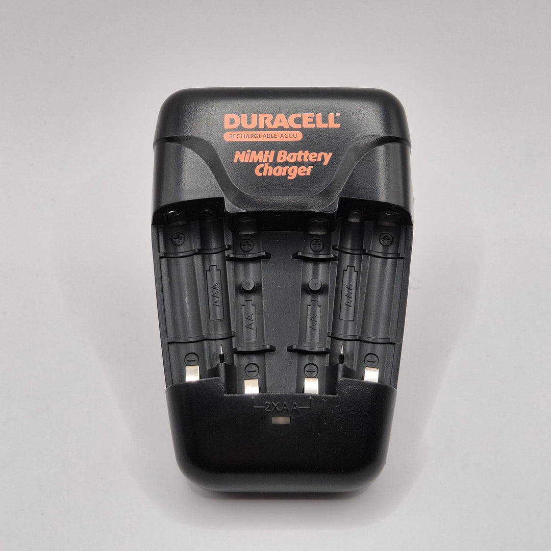 Duracell NiMH Batteriladdare i Plast Kompakt