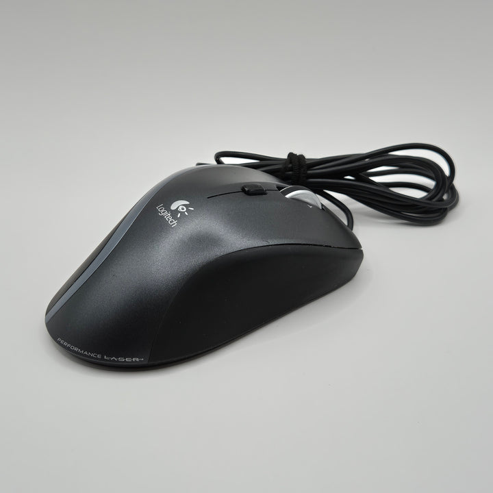 Elegant Logitech lasersmus i svart och grått