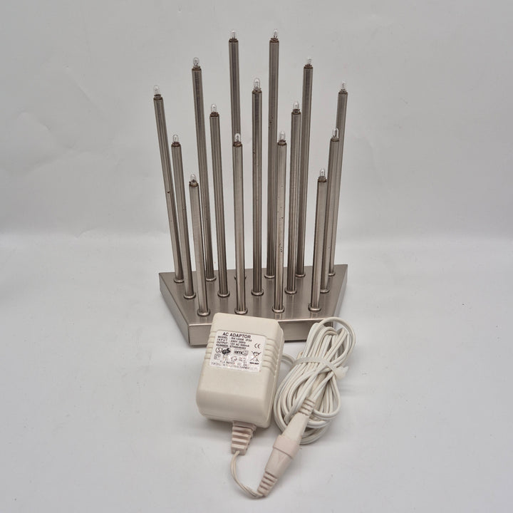 Modern och Stilren Ljusstake i Metall från Markslöjd
