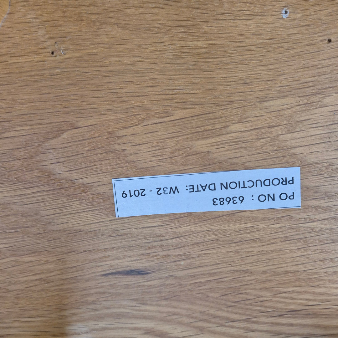 Retro blå trästol iögonfallande design