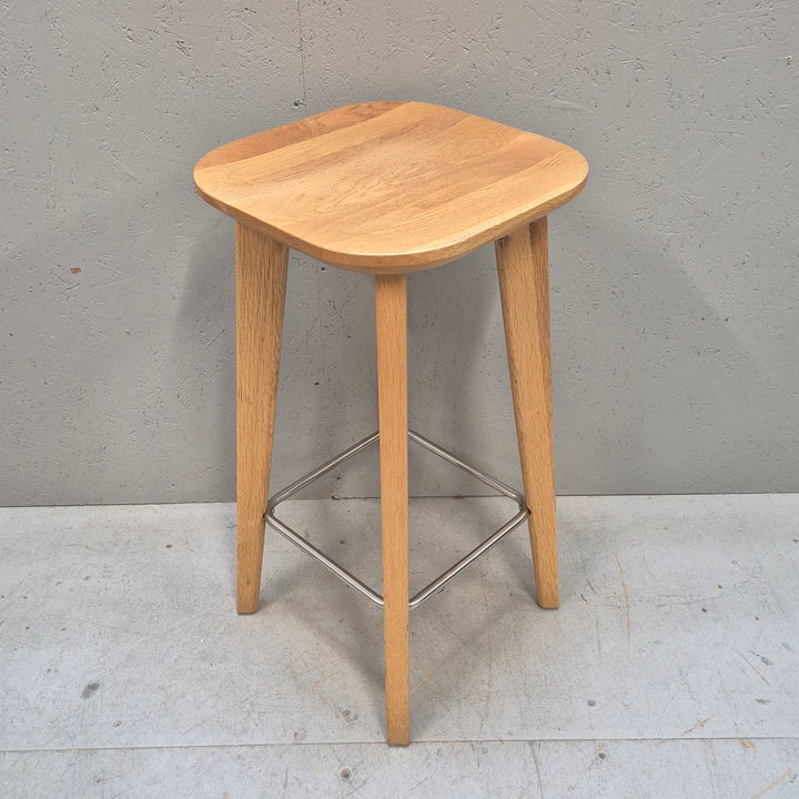 Retro tripod pall i trä och metall