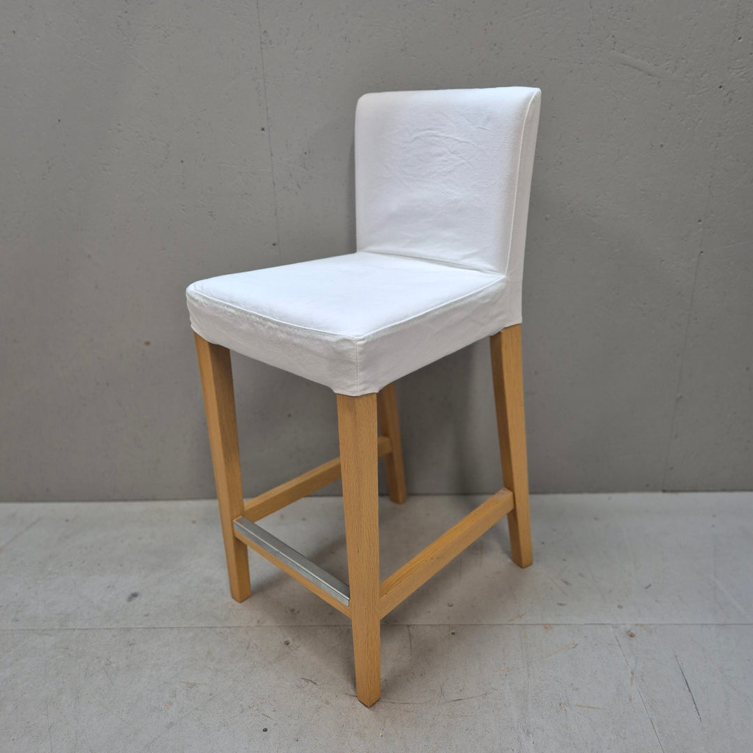 Elegant Henriksdal-stol IKEA trä tyg