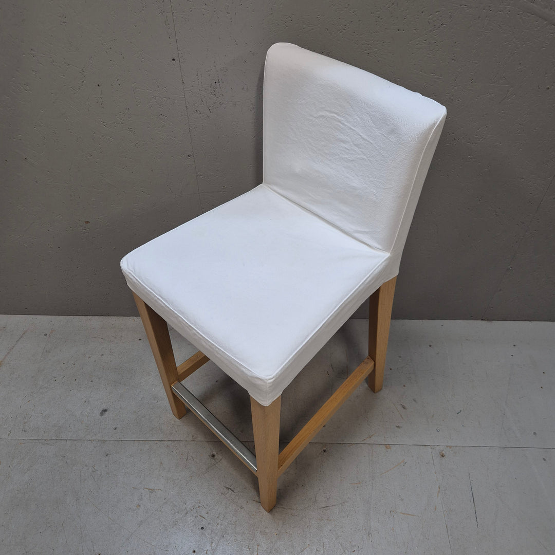 Elegant Henriksdal-stol IKEA trä tyg