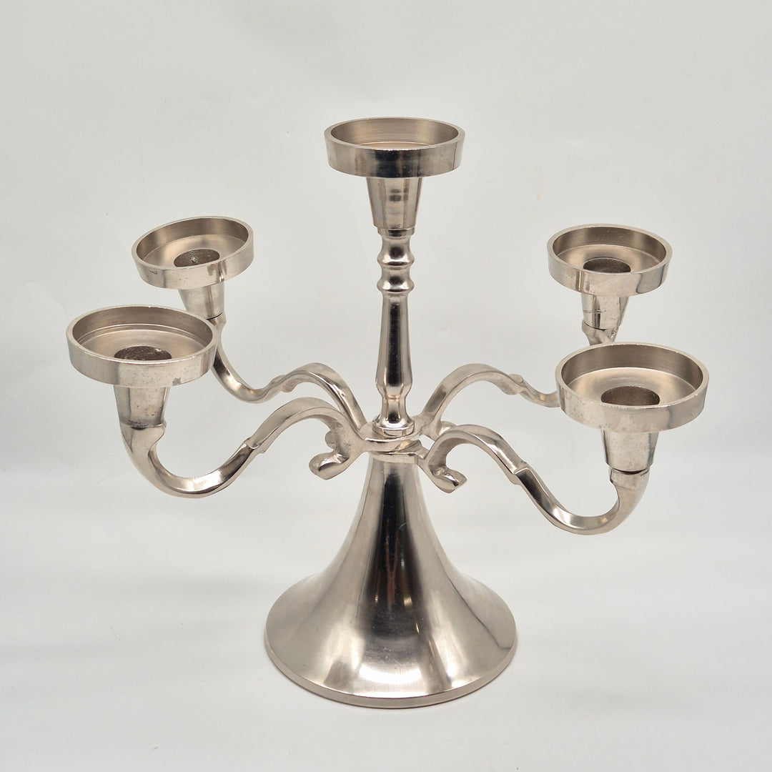 Klassisk ljusstake i silver för fem ljus