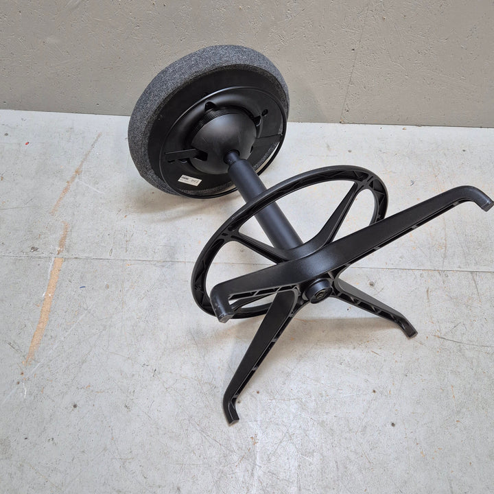 IKEA arbetspall i trafikgrå metall textil