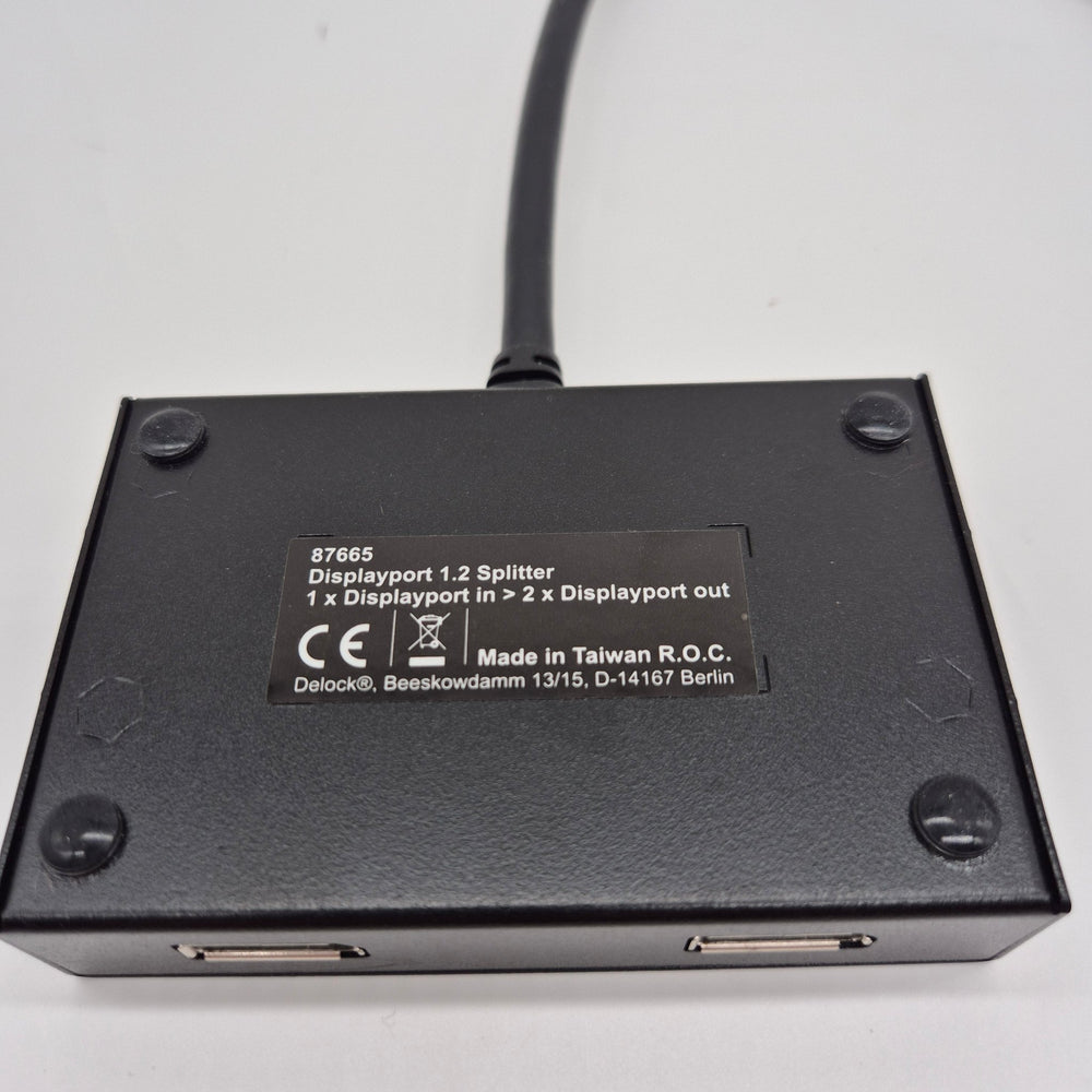 Delock DisplayPort Splitter med Dubbla Utgångar - Homy Secondhand Online