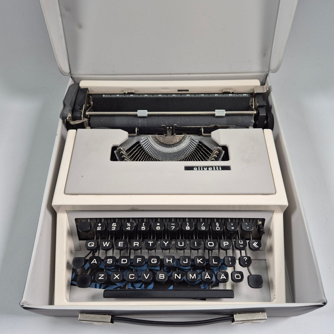 Retro Skrivmaskin i Vitt från 1970 - talet - Homy Secondhand Online