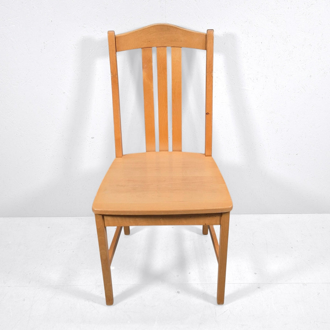 Trästol i Begagnat Skick - Homy Secondhand Online