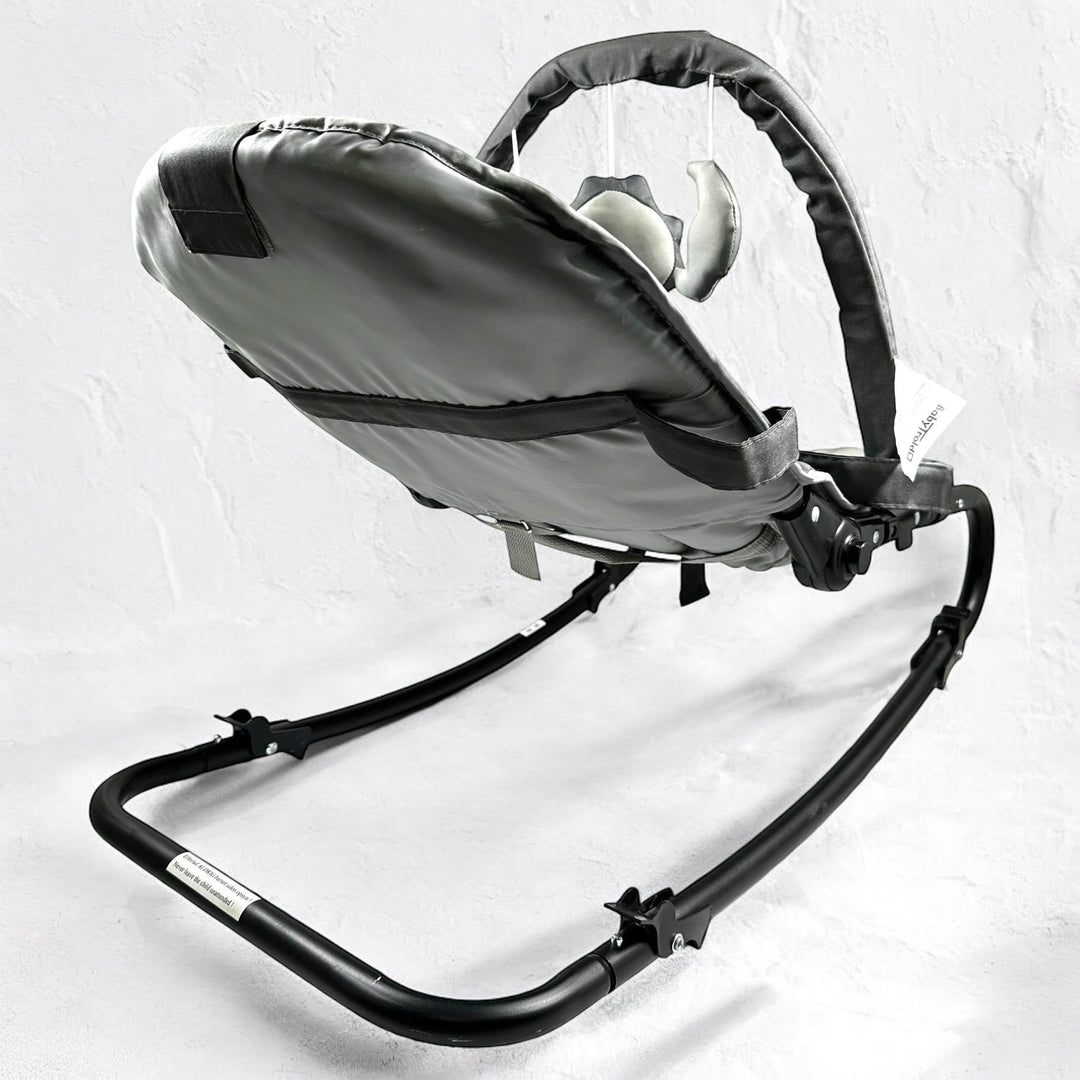 Grå Gungstol för Baby med Mjuka Tillbehör - Homy Secondhand Online