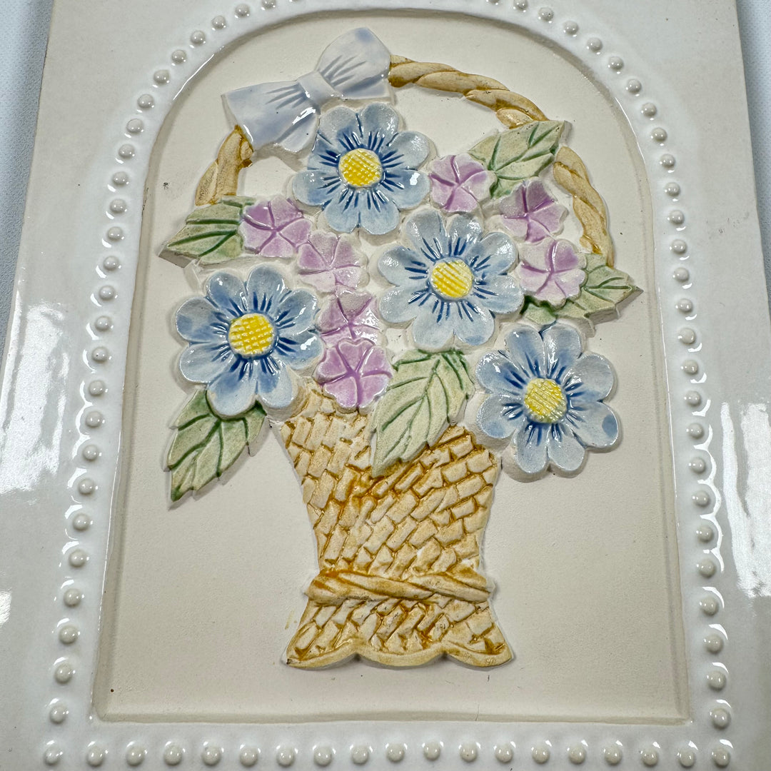 Dekorativ Keramikplatta med Blomstermotiv