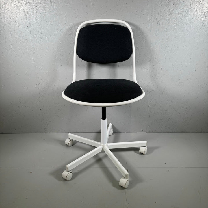 ÖRFJÄLL" Barnskrivbordsstol från IKEA - Homy Secondhand Online