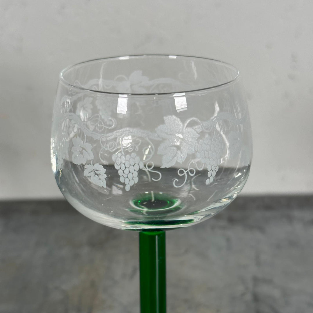 Graverade vinglas med grönt stjälk - 6st