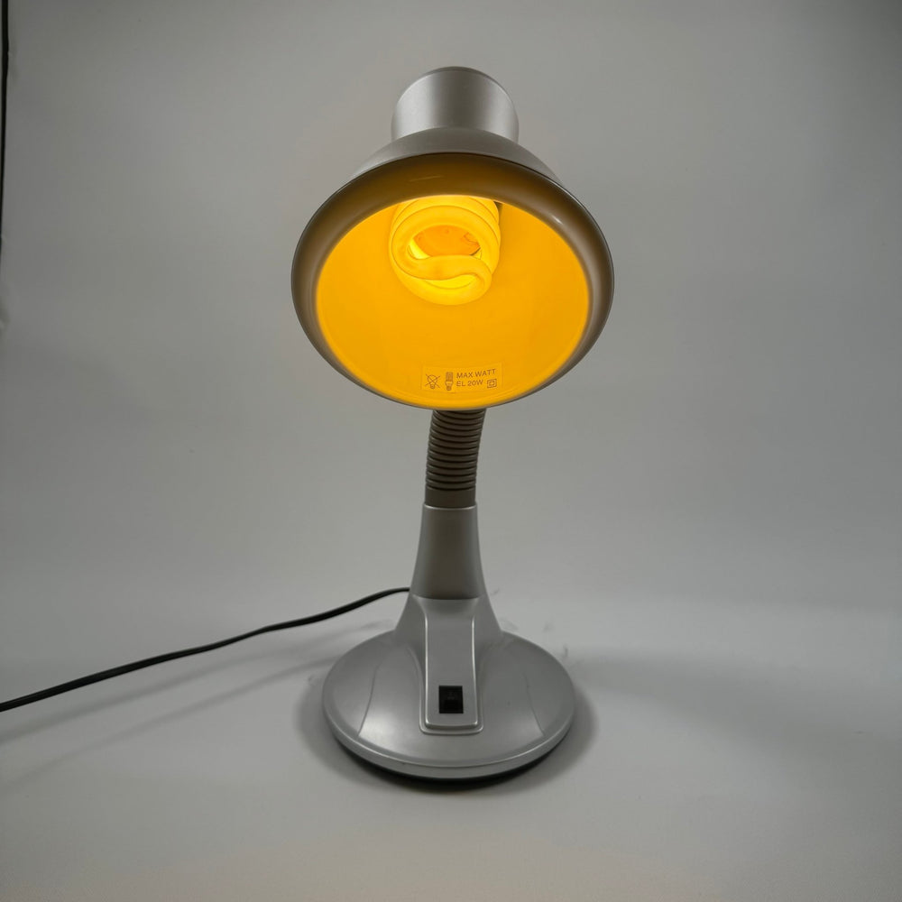 Modern Skrivbordslampa med Justerbar Arm - Homy Secondhand Online