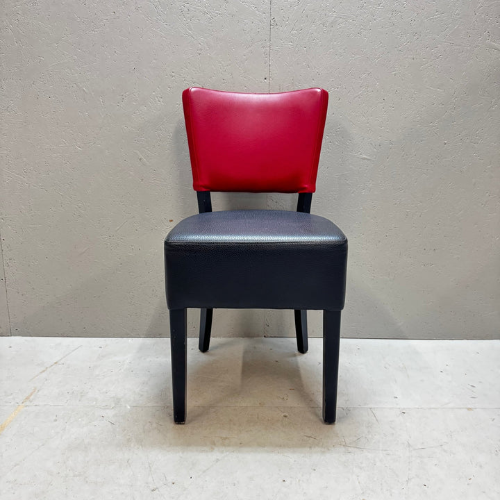 Elegant stol i svart och rött läder - Homy Secondhand Online