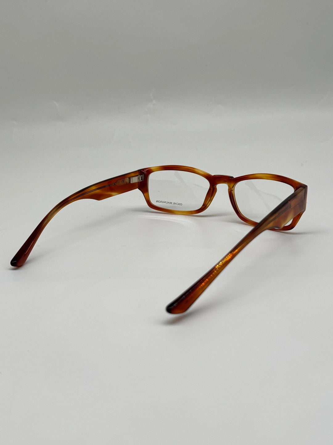 Bärnstensfärgade Retro Glasögon med Stil - Homy Secondhand Online