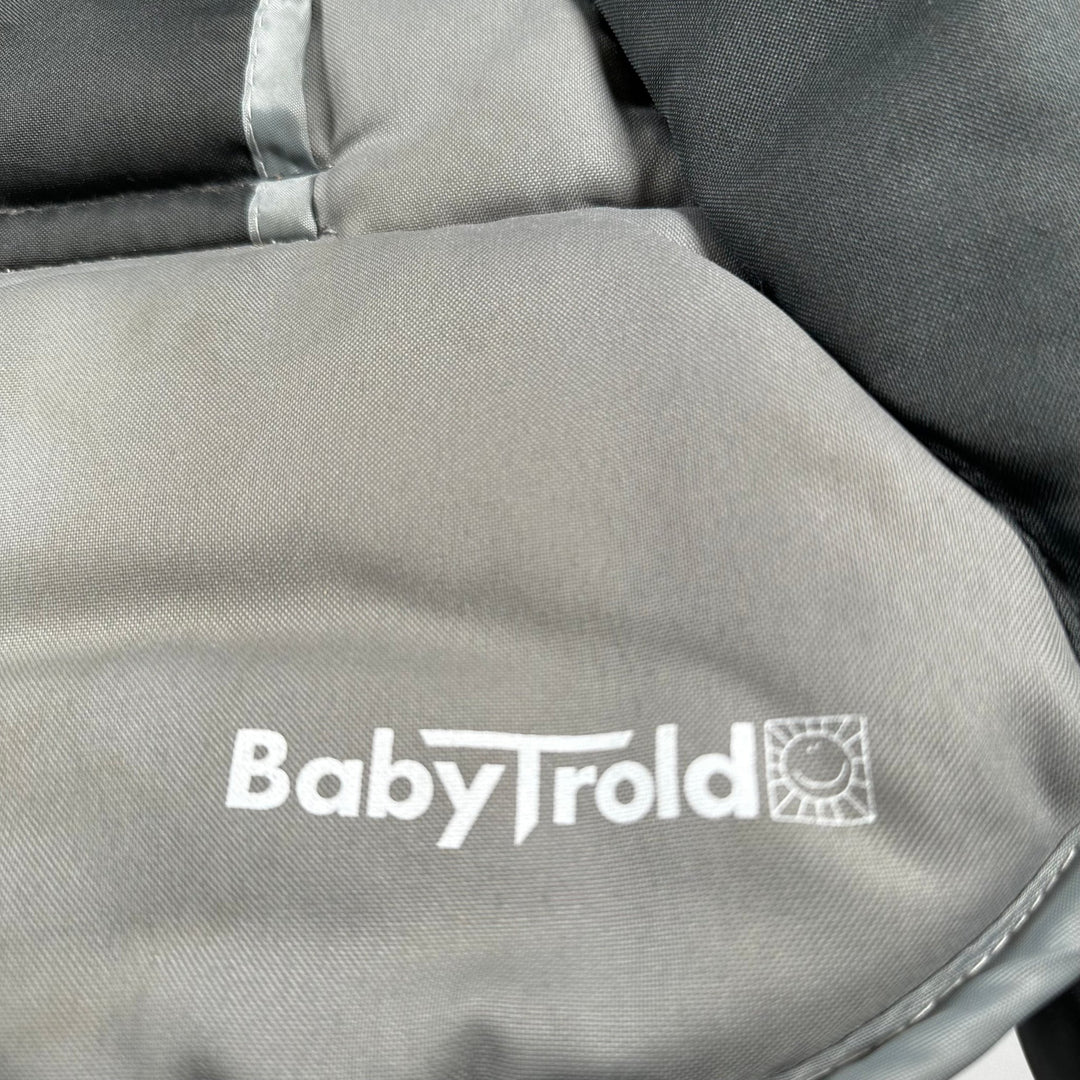 Grå Gungstol för Baby med Mjuka Tillbehör - Homy Secondhand Online