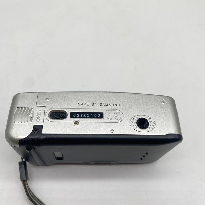 Klassisk Samsung Fino 15SE retro kamera