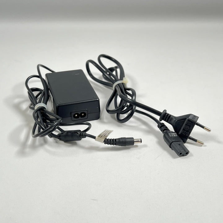 Svart Nätadapter med Sladd för Laptop - Homy Secondhand Online