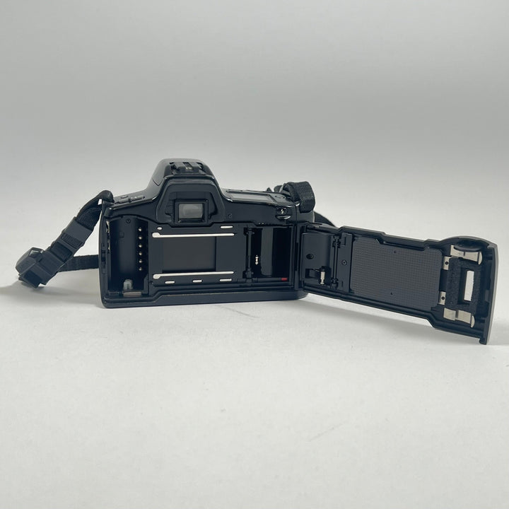 Minolta Dynax 3XE med 35 - 80mm Objektiv - Homy Secondhand Online