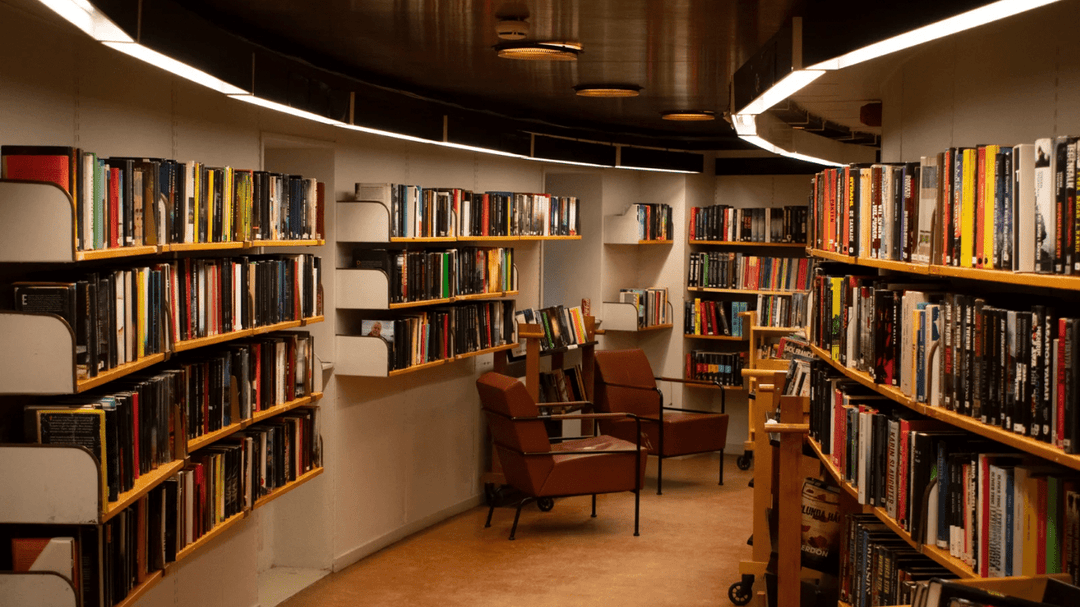 Upptäck vårt stora sortiment av begagnade böcker - Homy Secondhand Online