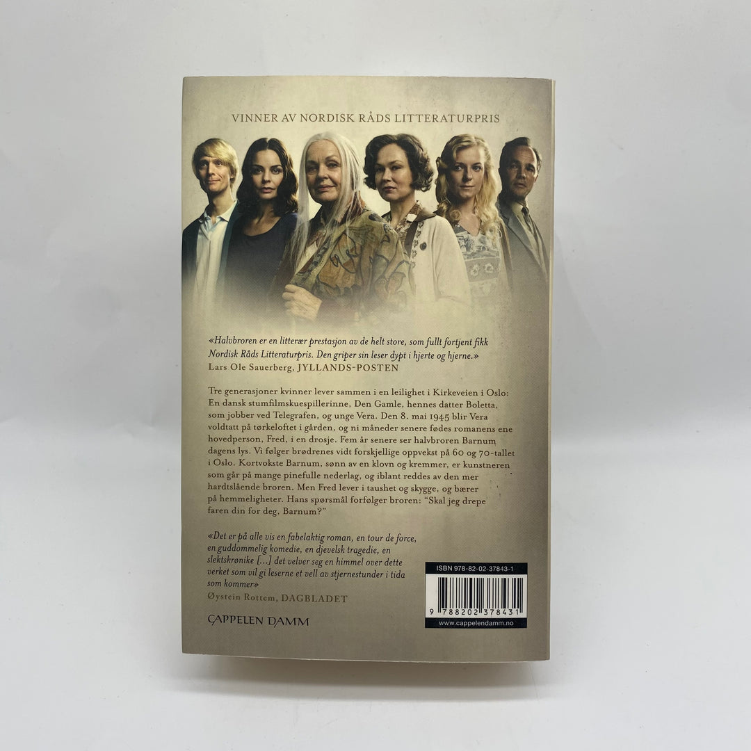 Halvbroren av Lars Saabye Christensen Bok