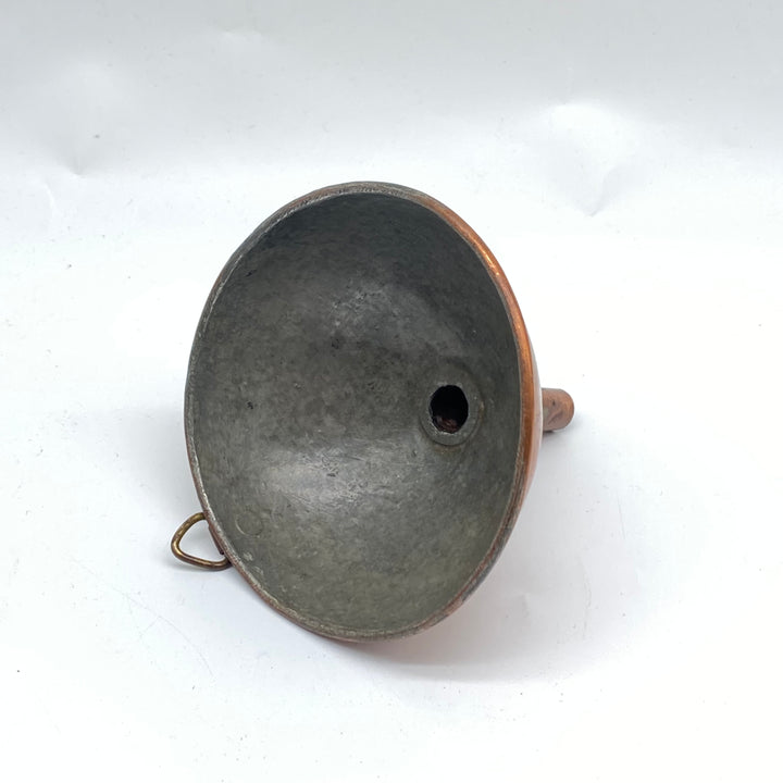Retro koppartratt med unik patina