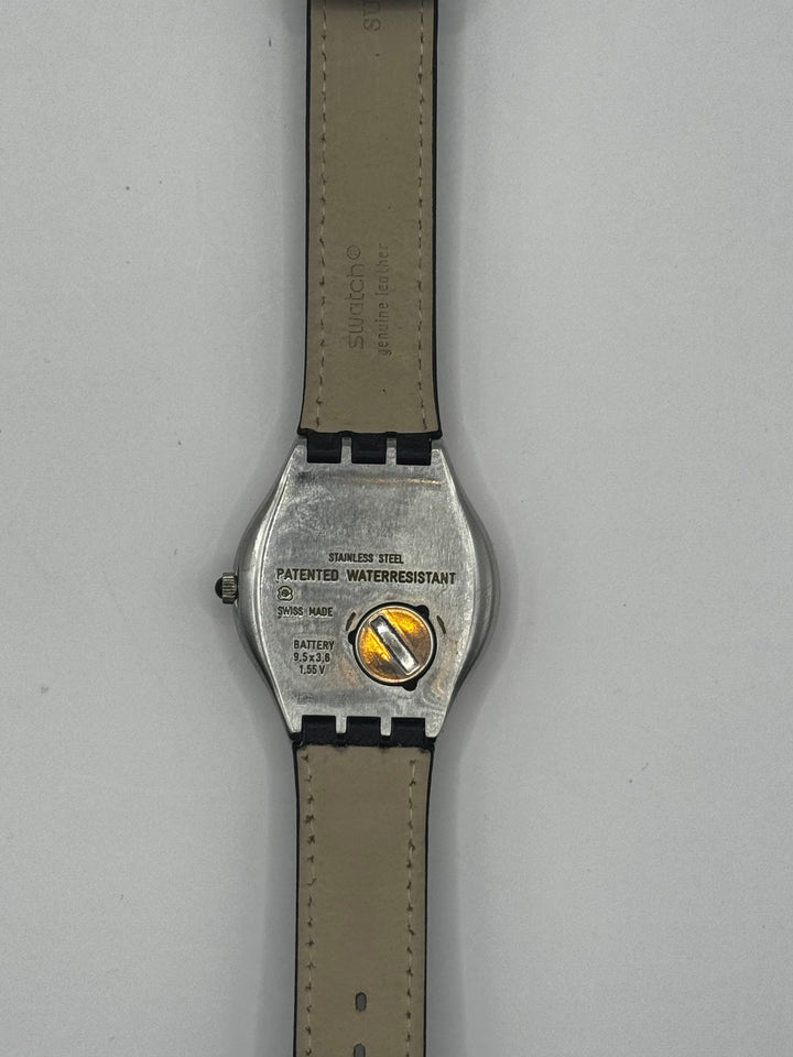 Elegant Swatch-klocka i rostfritt stål