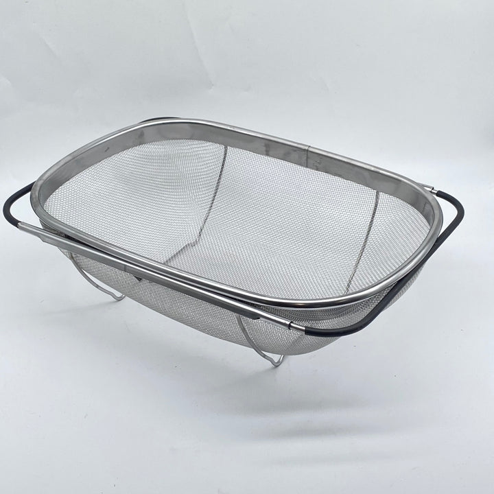 Stor modern metall sil för köket