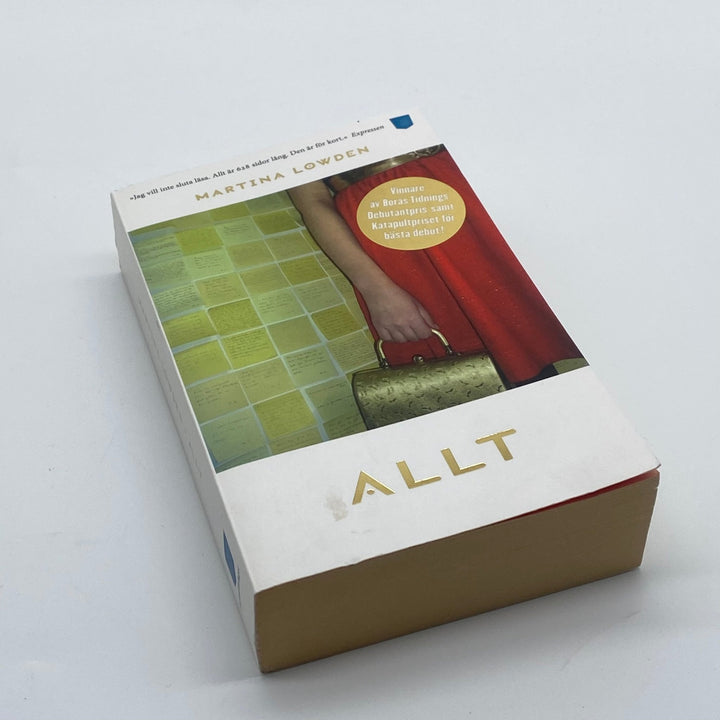 Martina Lowden "Allt" prisbelönt debutroman - Homy Secondhand Online