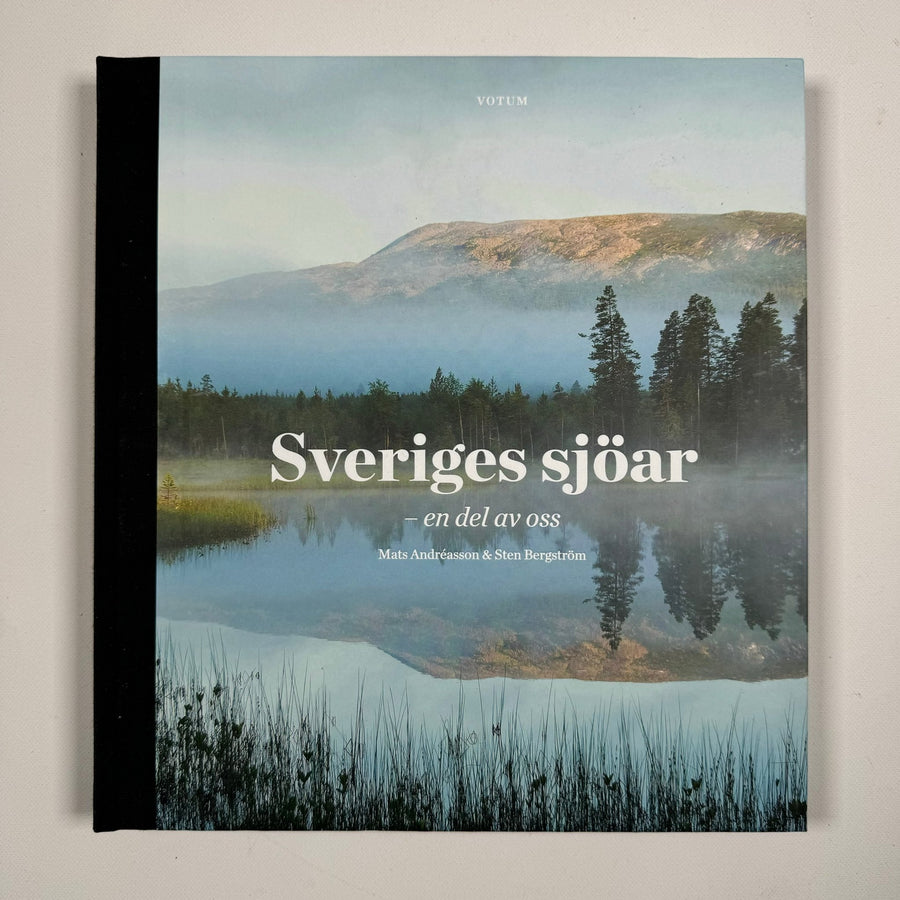 Bildskön Bok om Sveriges Natursköna Sjöar - Homy Secondhand Online