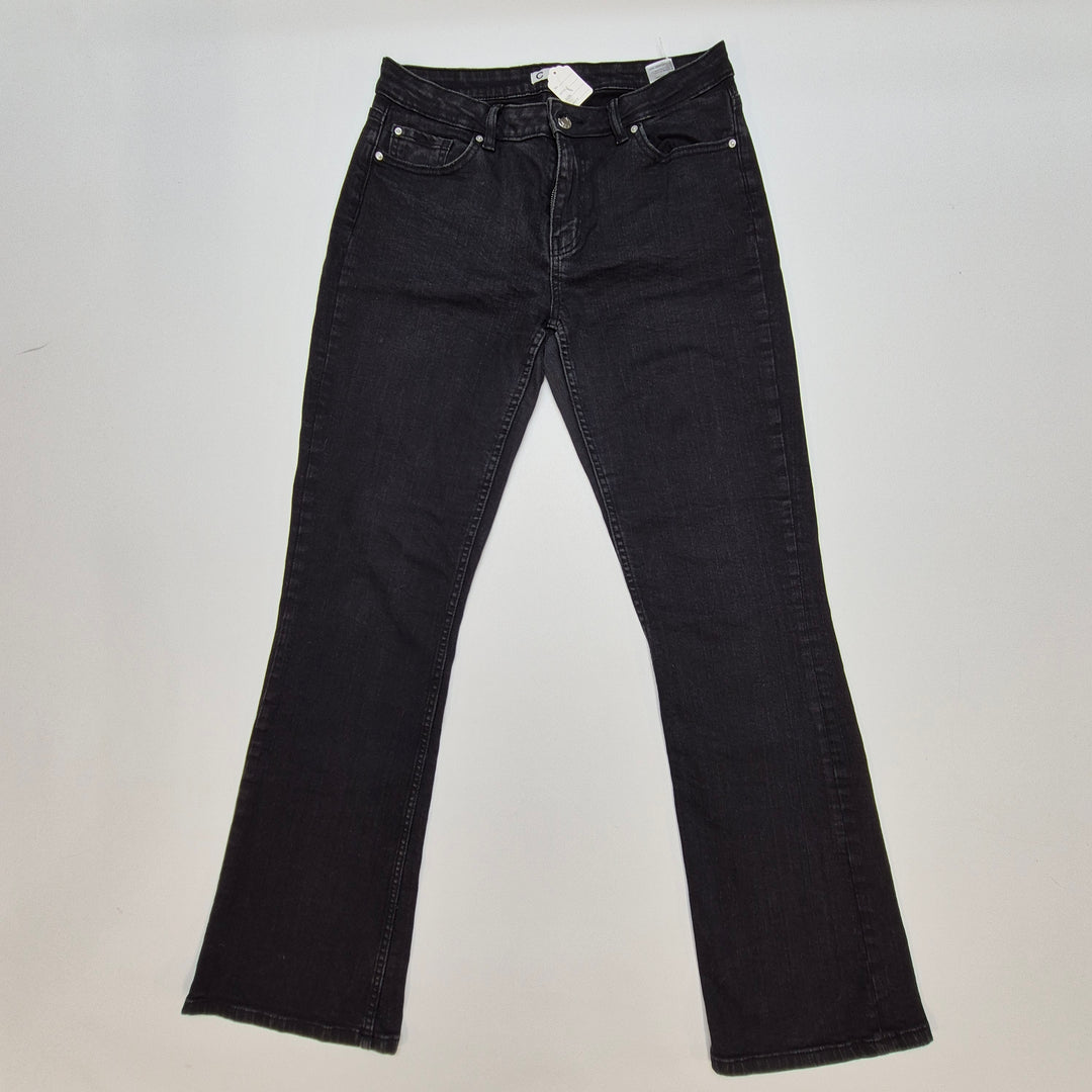 Stilrena Svarta Jeans i Mycket Gott Skick