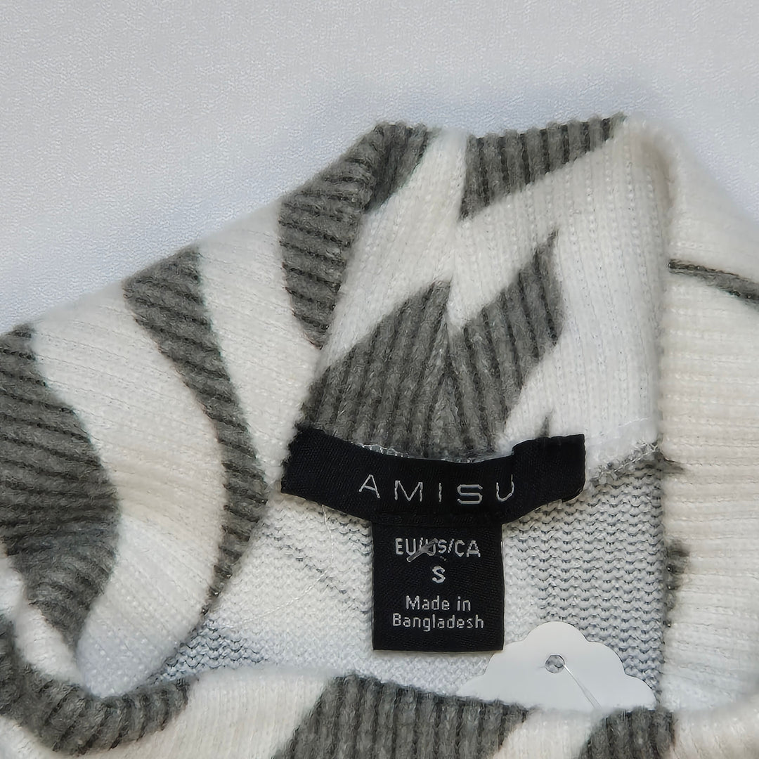 Chic mönstrad Amisu sticktröja S
