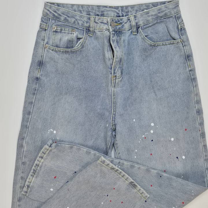 Retro jeans med färgstänk i ljus denim