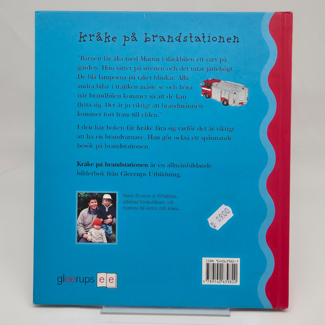 "Kråke på brandstationen Barnbok Gleerups"
