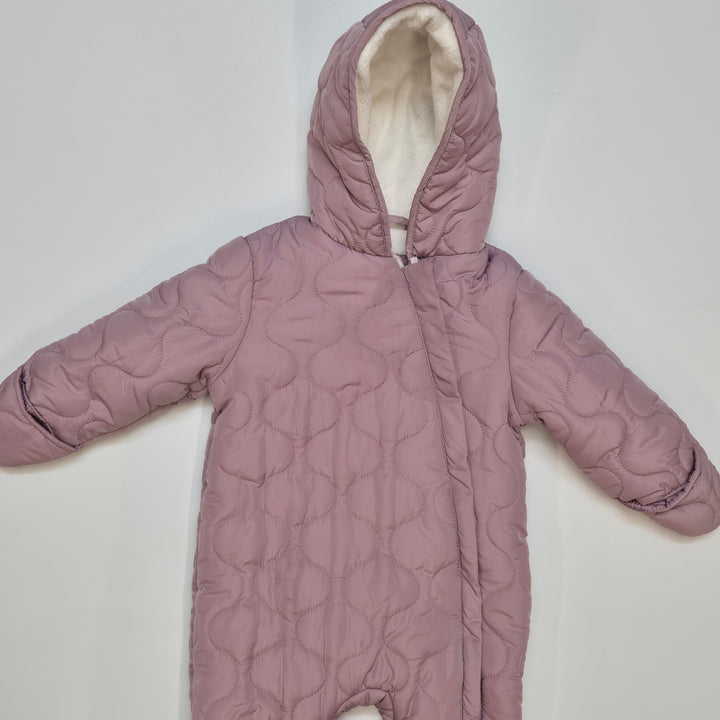 Mysig lila vinteroverall för baby från Primark