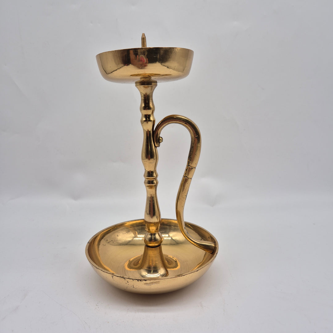 Vintage mässingsljusstake i klassisk design
