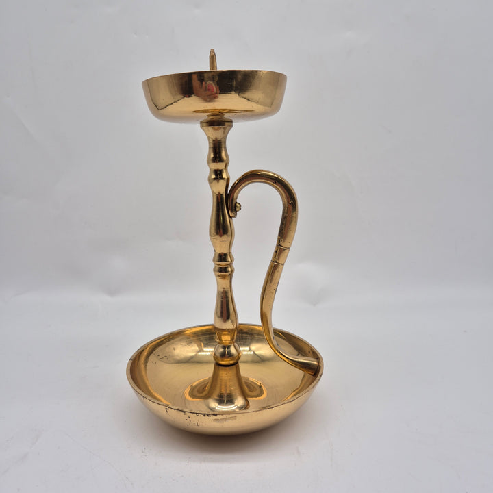 Vintage mässingsljusstake i klassisk design