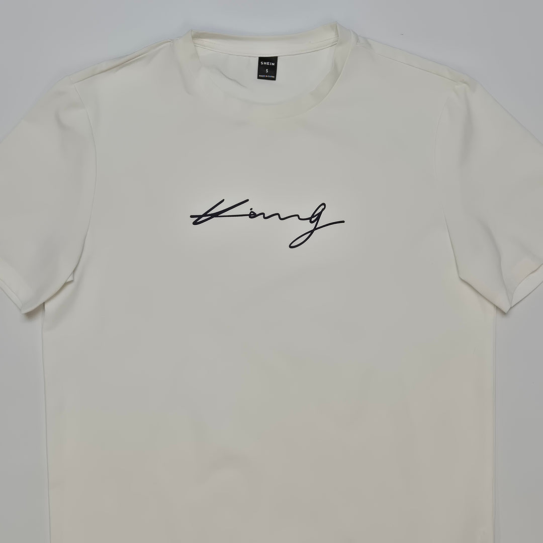 Modern T-shirt SHEIN med elegant design