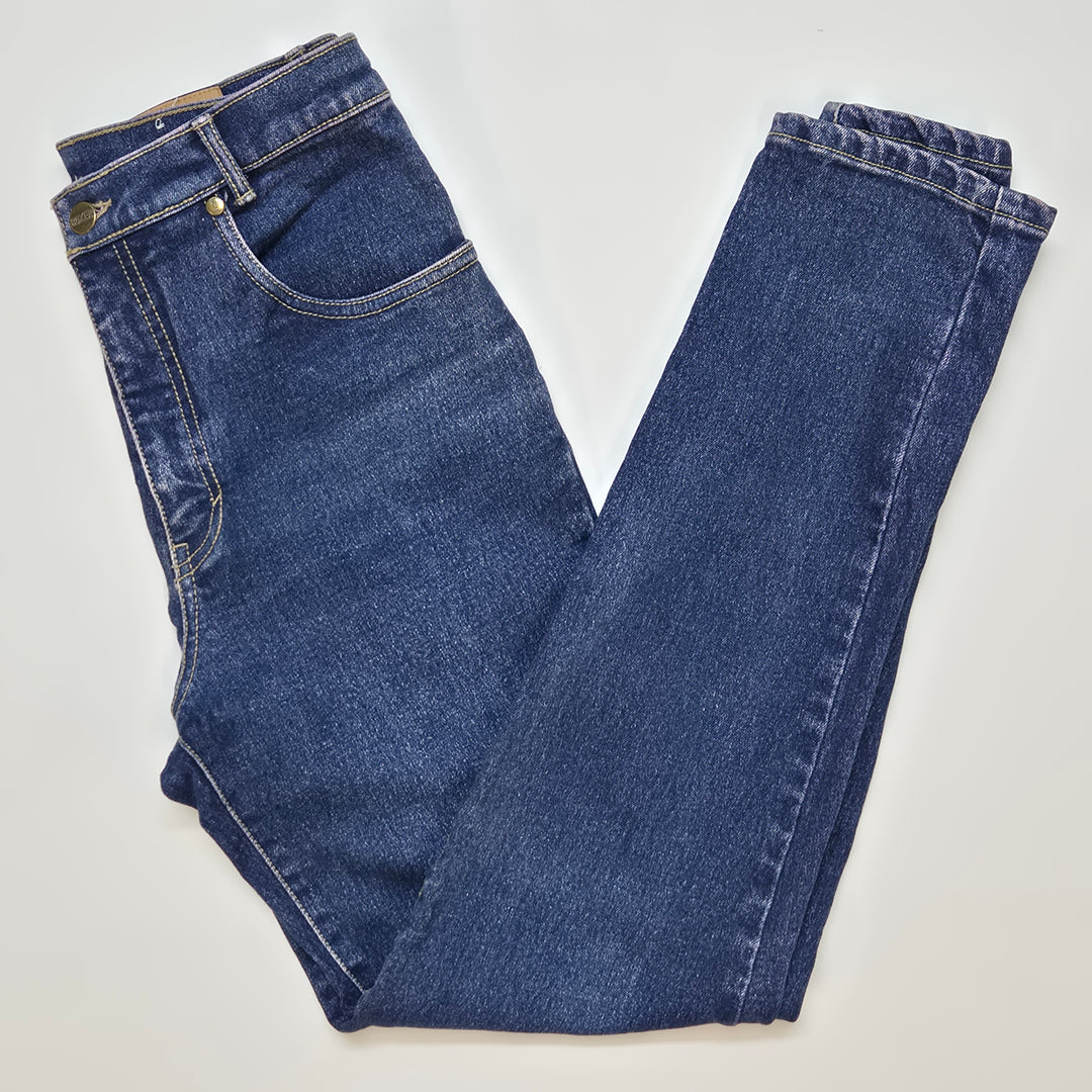 Klassiska mörkblå jeans i mycket gott skick