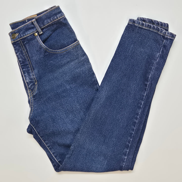Klassiska mörkblå jeans i mycket gott skick