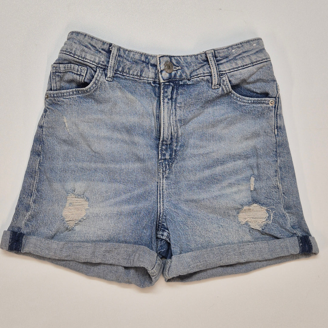Ungdomliga slitna jeansshorts från BDenim