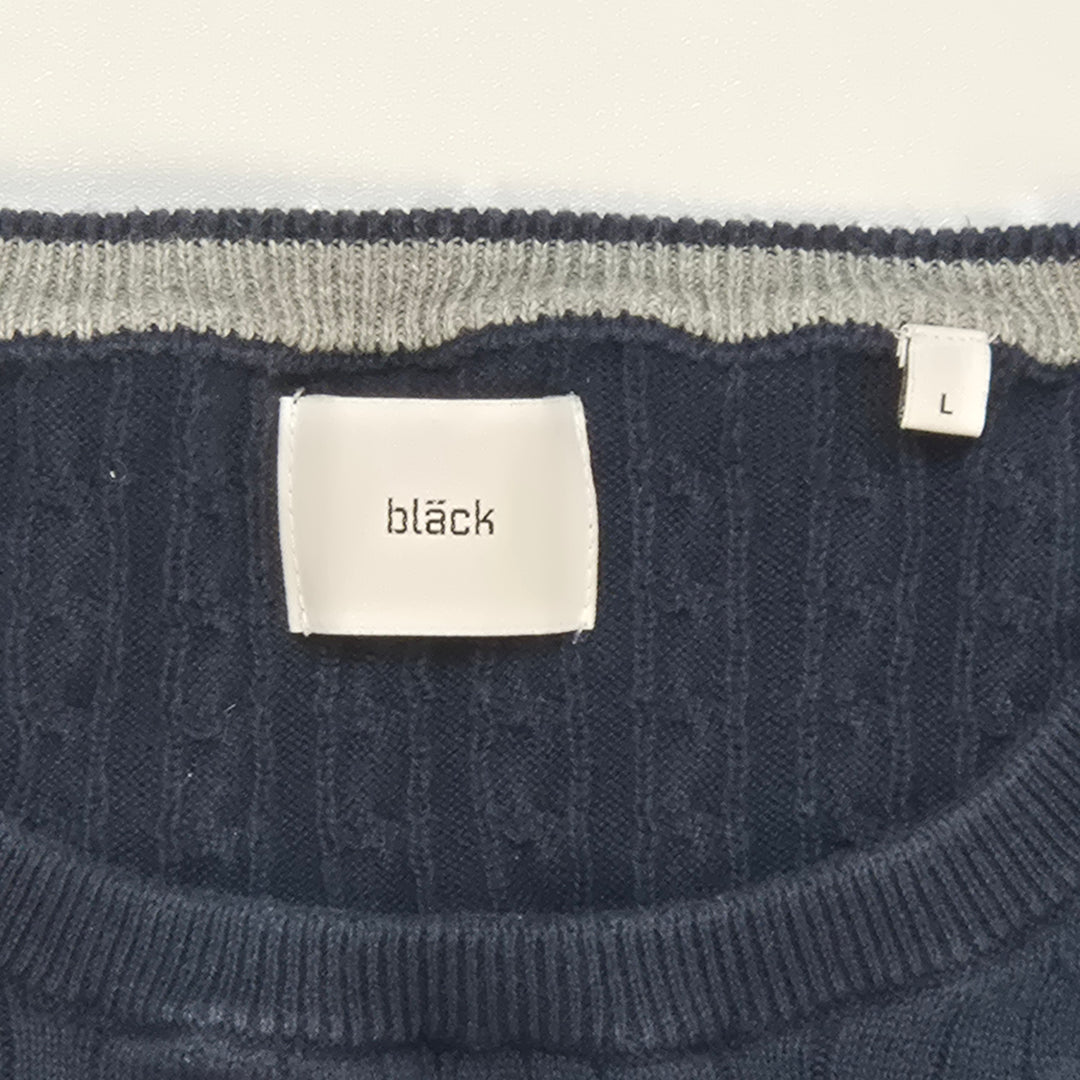 Stilren stickad tröja Bläck storlek L