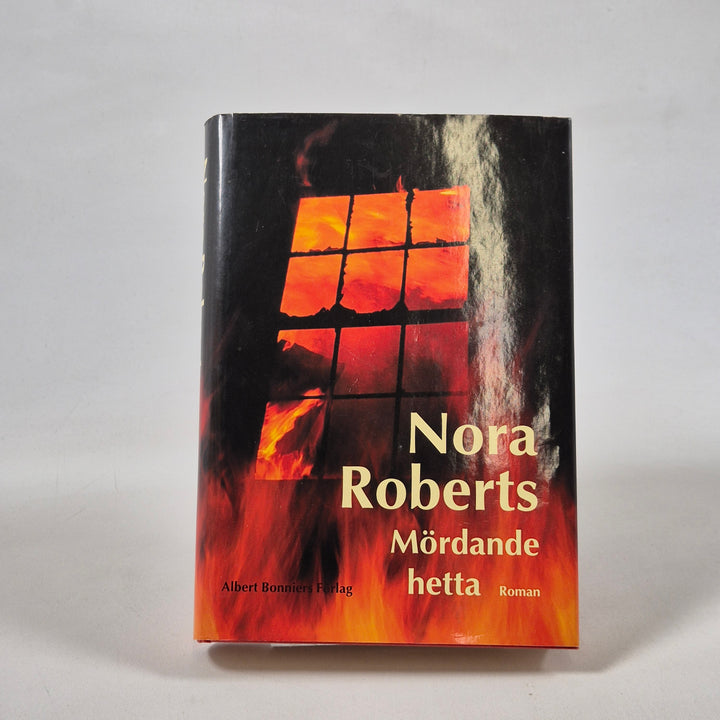 Nora Roberts psykologisk thriller "Mördande hetta"