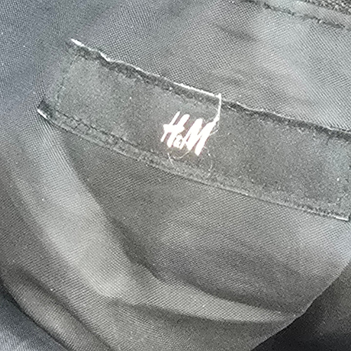 Svart fransväska i syntet från H&M