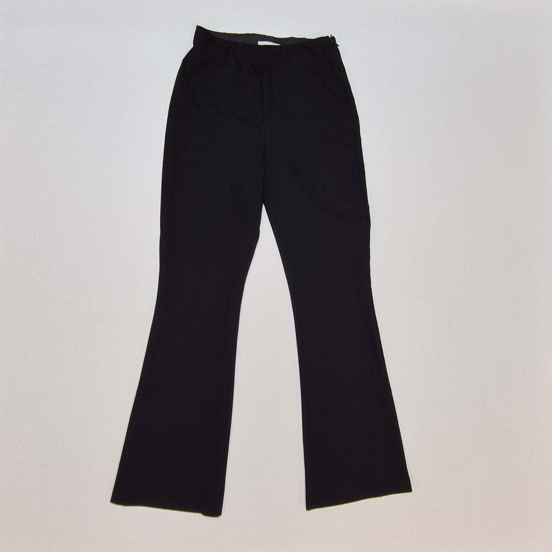 Retro svarta utsvängda byxor från Zara