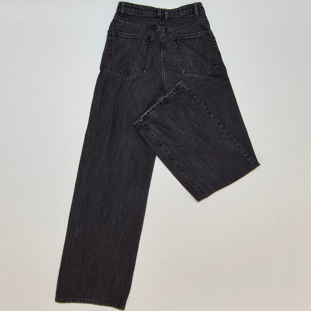 Klassiska svarta jeans från Lindex, elegant modell Hanna