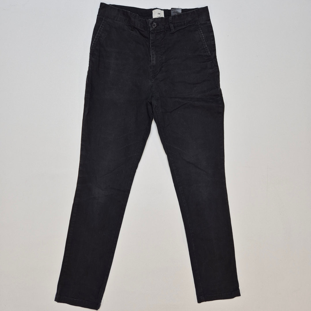 Stilrena svarta H&M jeans EUR 29