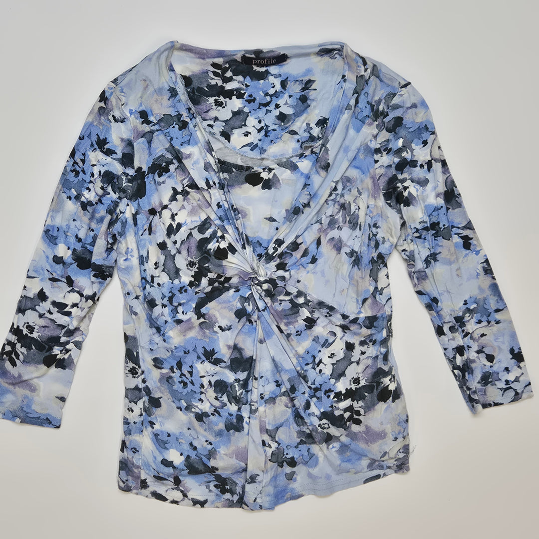 Elegant blus med blomstertryck från Profile