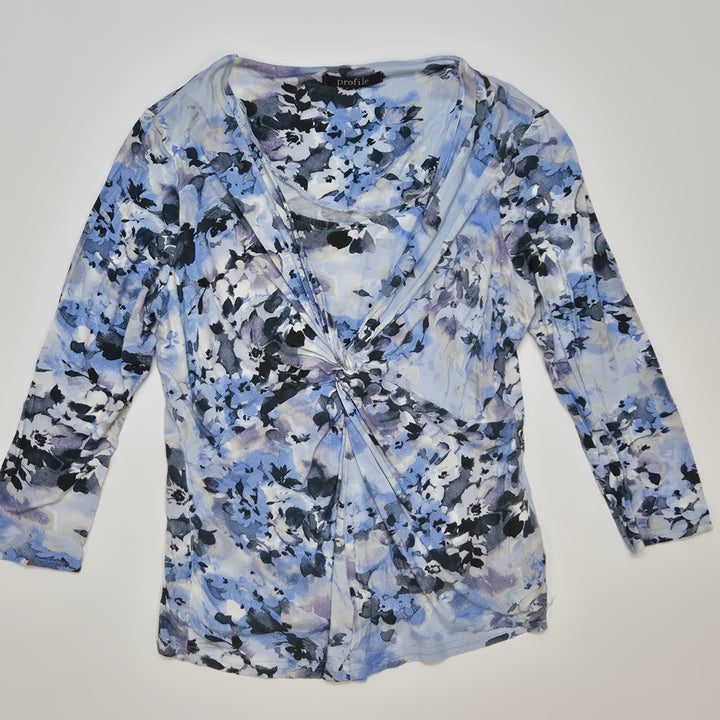 Elegant blus med blomstertryck från Profile